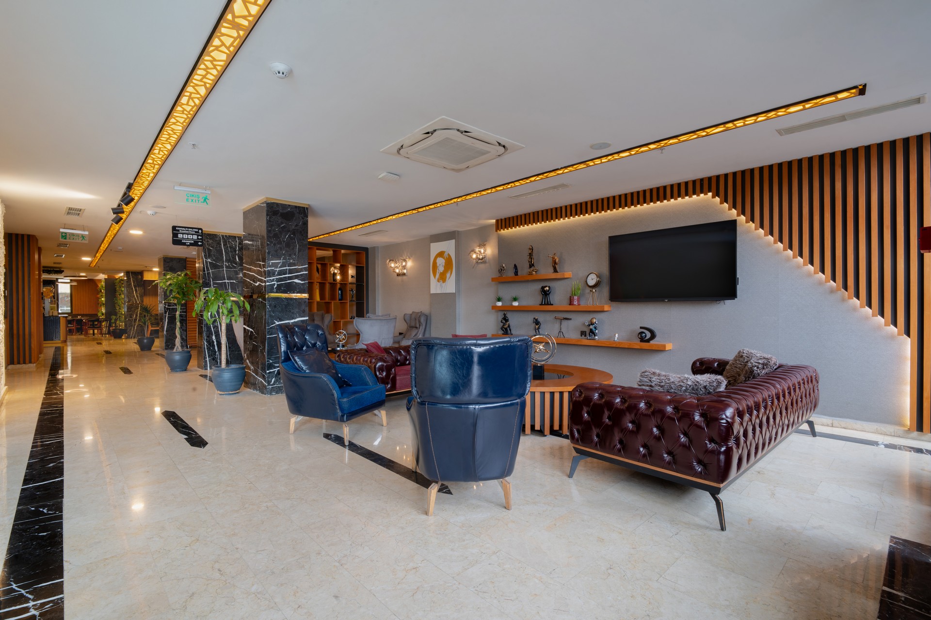 Lobby Area 3