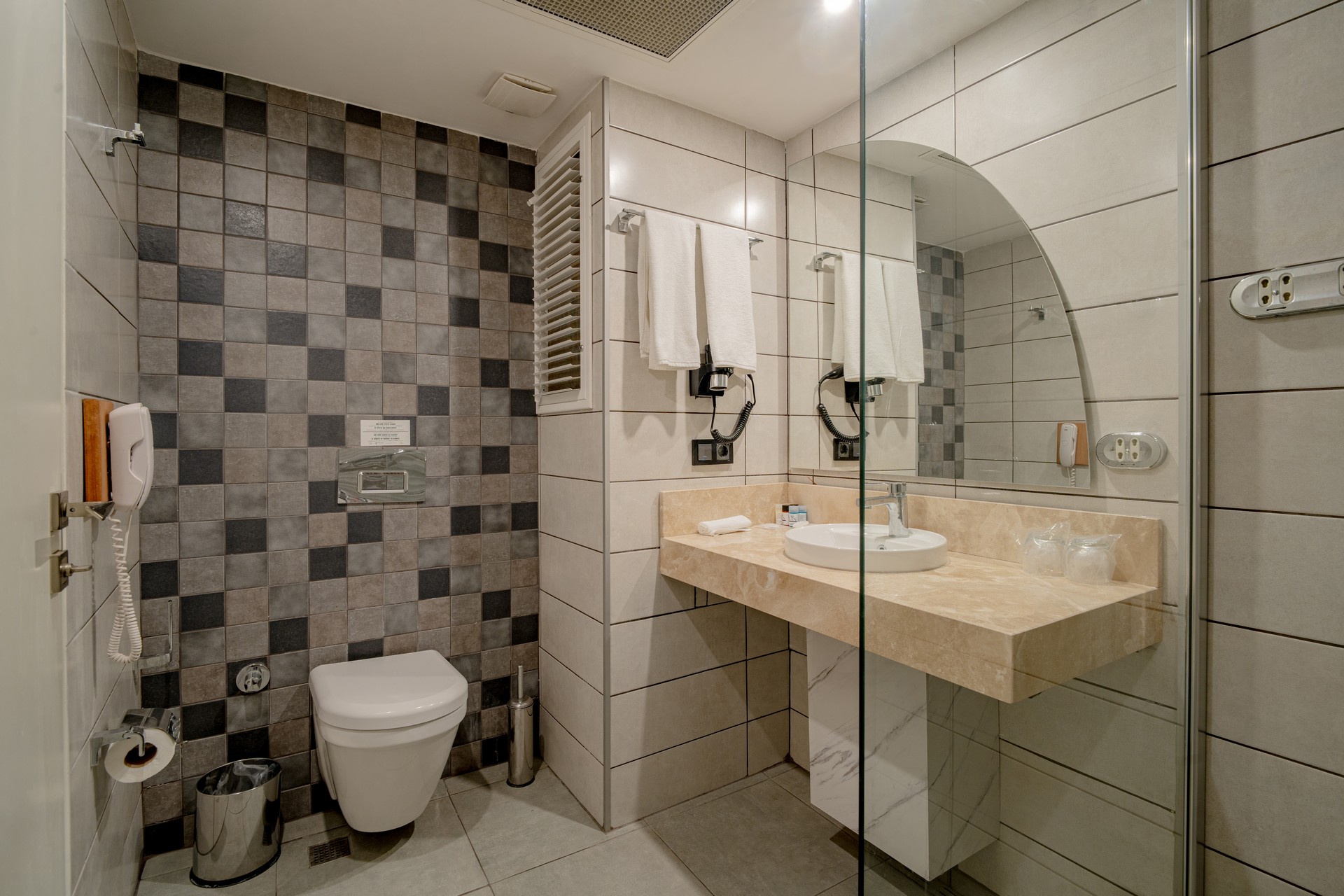 Superior Triple Room 4