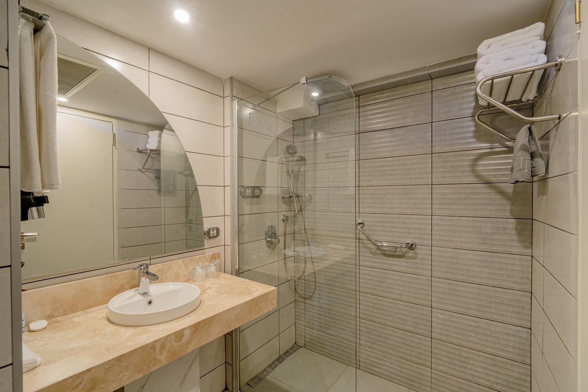 Superior Triple Room 5